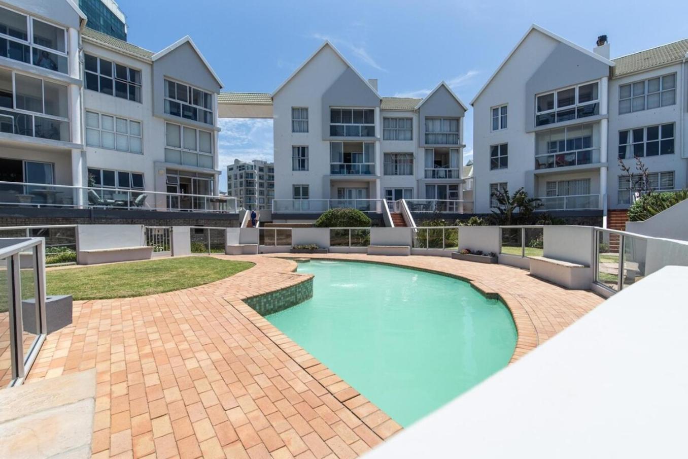Luxury On The Beach Port Elizabeth Eksteriør bilde