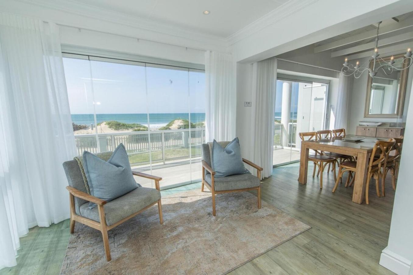 Luxury On The Beach Port Elizabeth Eksteriør bilde